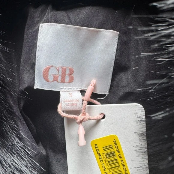 Gianni Bini Black Shaggy Faux Fur jacket - Picture 2 of 5